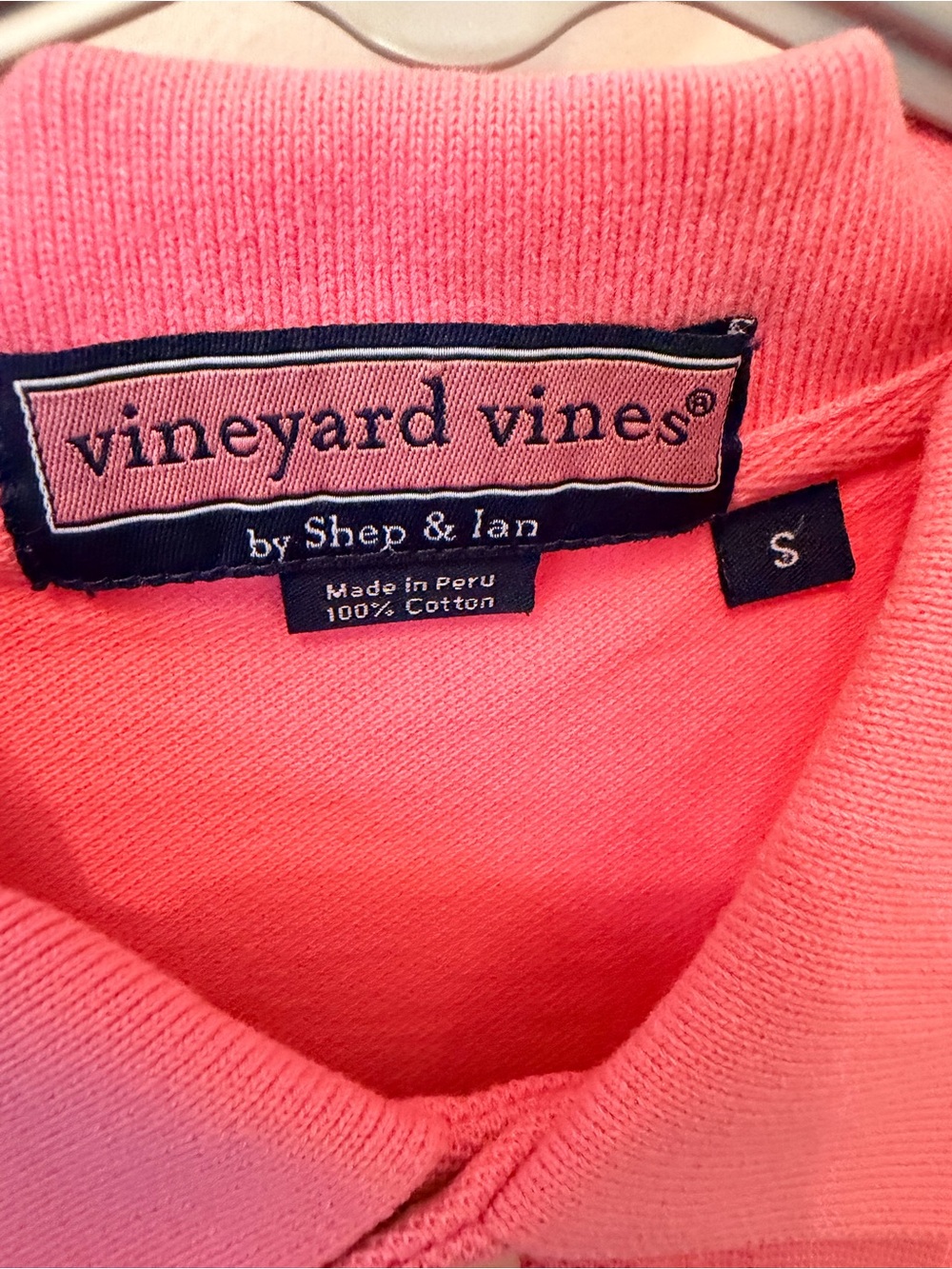 Vineyard Vines Coral Pink Cotton Polo shirt Men’s size Small